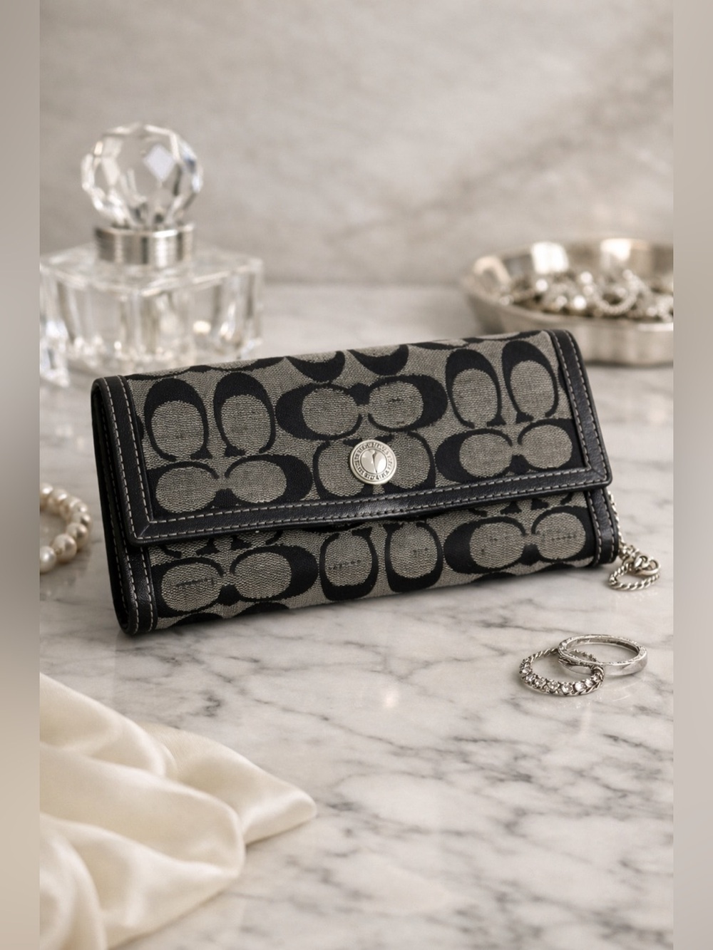 Coach Black vintage Signature Continental Wallet
